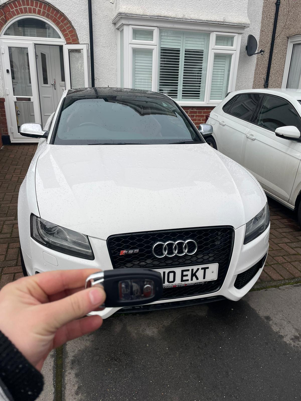 Get 24/7 Audi car keys replacement in London